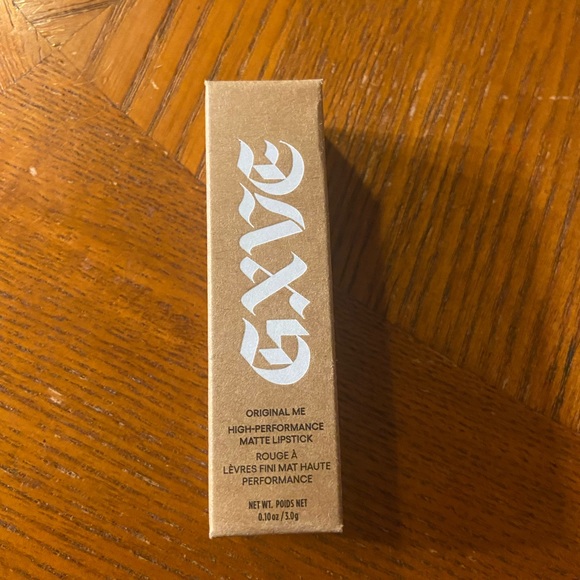 GXVE by GWEN STEFANI High-Performance Matte Lipstick - Picture 5 of 6